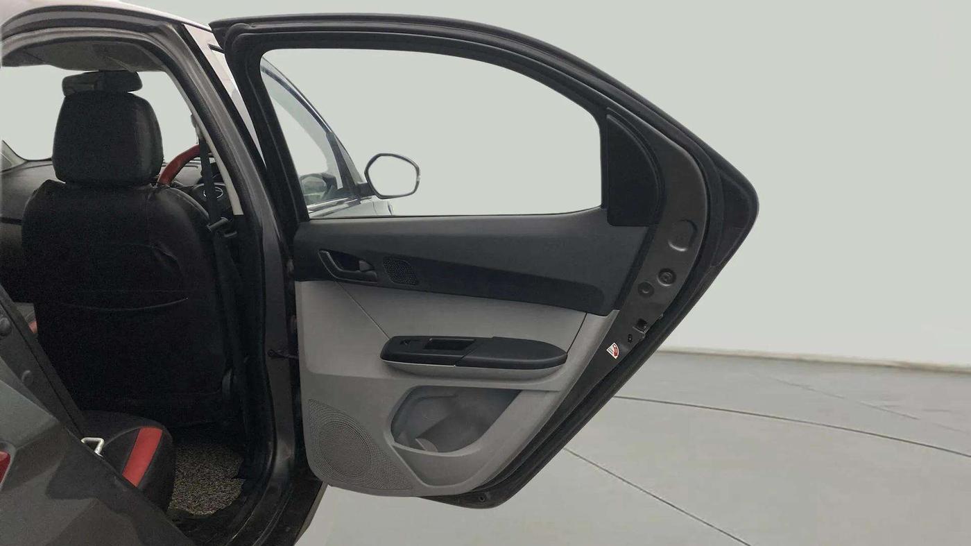2021 Tata Tiago XT (O) PETROL, Petrol, Manual, 65,179 km, RHS Rear Door