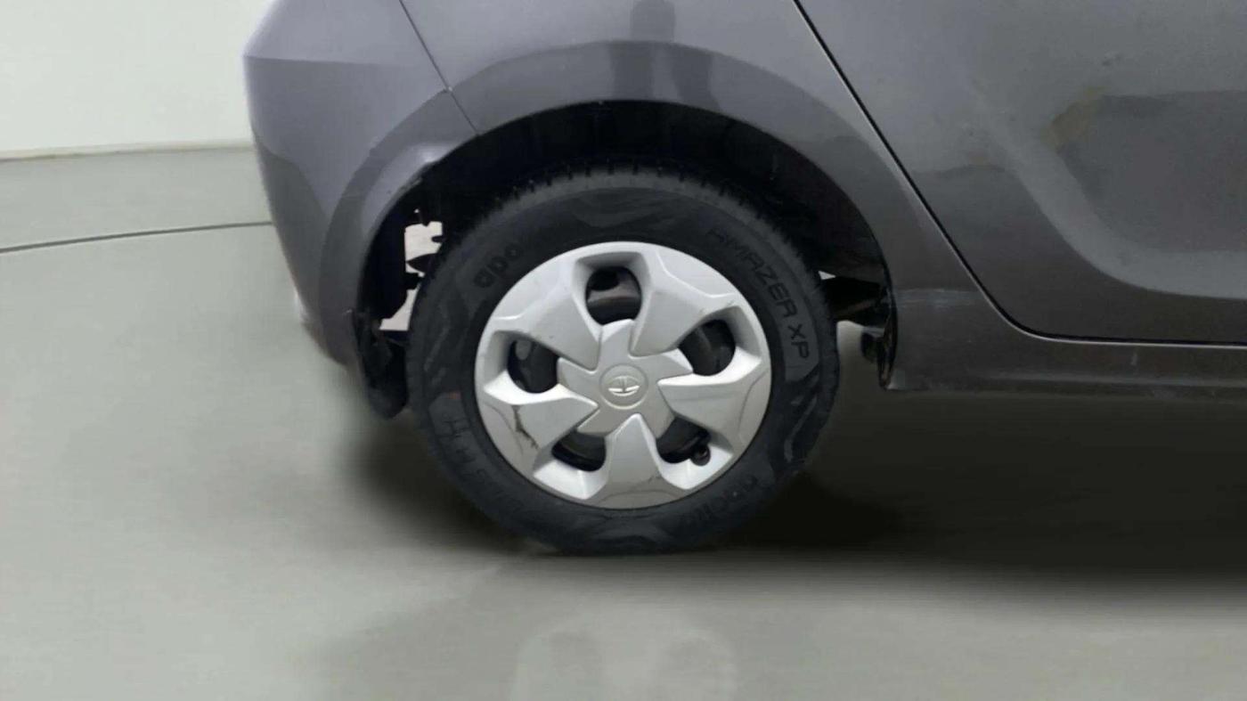 2021 Tata Tiago XT (O) PETROL, Petrol, Manual, 65,179 km, Right Rear Wheel