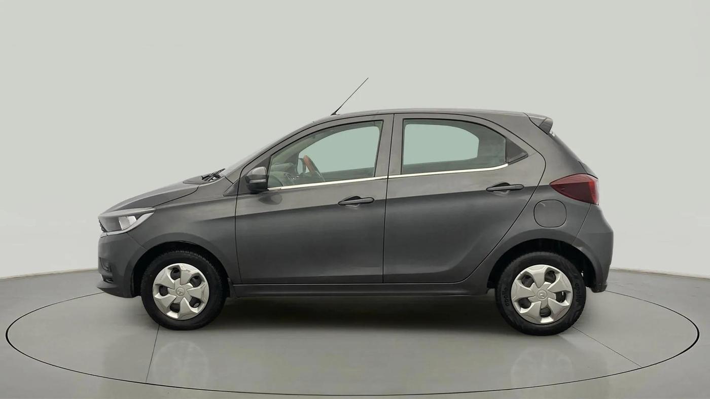 2021 Tata Tiago XT (O) PETROL, Petrol, Manual, 65,179 km, Left Side