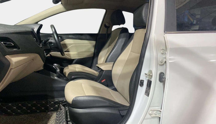 2021 Hyundai Verna SX (O) 1.5 VTVT IVT, Petrol, Automatic, 34,603 km, Right Side Front Door Cabin