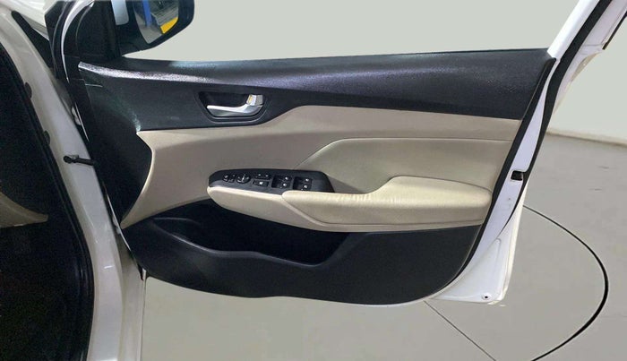 2021 Hyundai Verna SX (O) 1.5 VTVT IVT, Petrol, Automatic, 34,603 km, Driver Side Door Panels Control