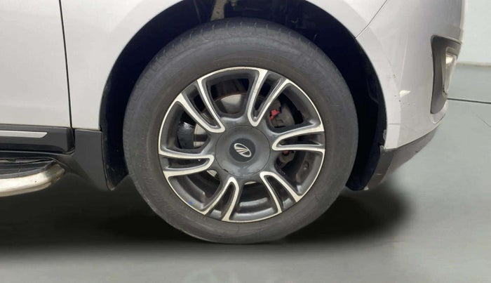 2019 Mahindra MARAZZO M8 7 STR, Diesel, Manual, 59,066 km, Right Front Wheel