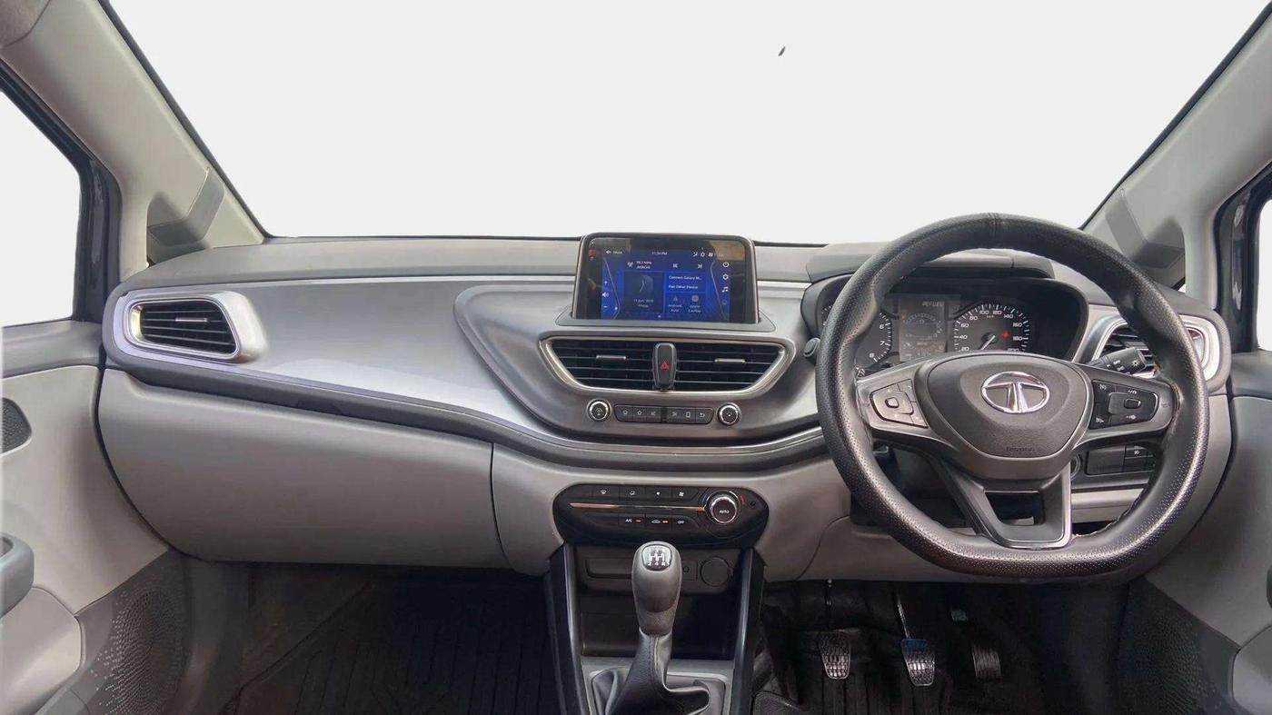 2020 Tata ALTROZ XT PETROL, Petrol, Manual, 41,054 km, Dashboard