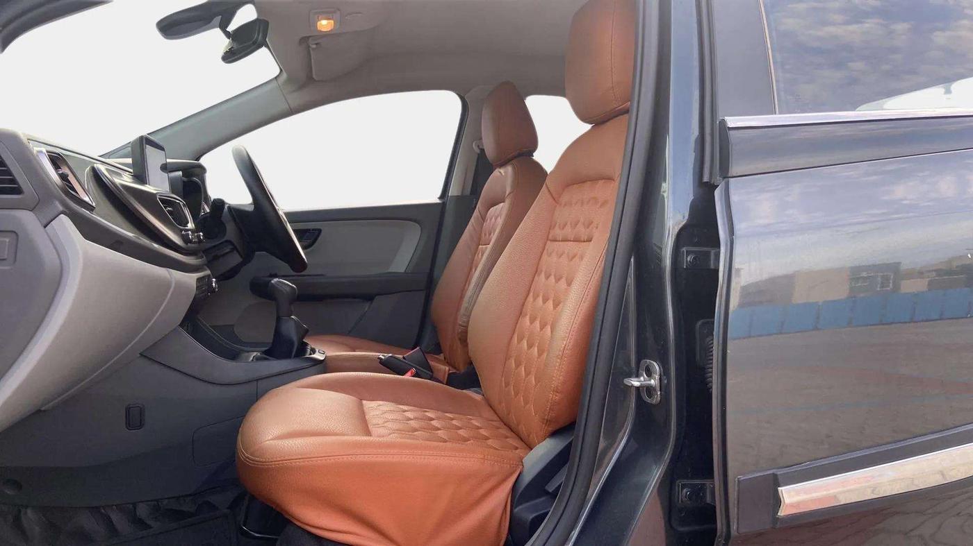 2020 Tata ALTROZ XT PETROL, Petrol, Manual, 41,054 km, Right Side Front Door Cabin