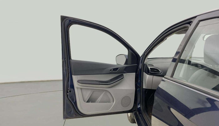 2022 Tata Tiago XT CNG, CNG, Manual, 26,931 km, LHS Front Door