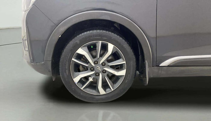 2019 Mahindra XUV300 W8 (O) 1.5 DIESEL, Diesel, Manual, 92,508 km, Left Front Wheel