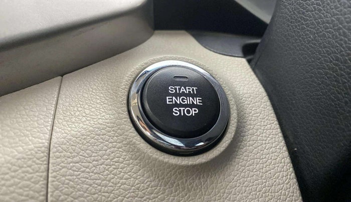2019 Mahindra XUV300 W8 (O) 1.5 DIESEL, Diesel, Manual, 92,508 km, Keyless Start/ Stop Button