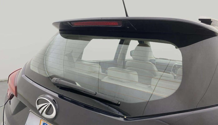 2019 Mahindra XUV300 W8 (O) 1.5 DIESEL, Diesel, Manual, 92,508 km, Rear Wiper