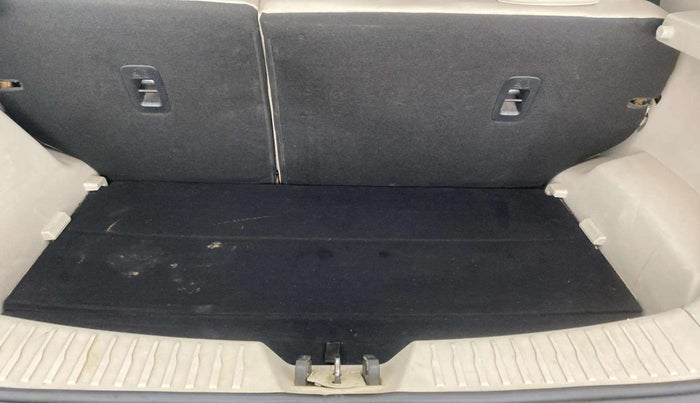 2019 Mahindra XUV300 W8 (O) 1.5 DIESEL, Diesel, Manual, 92,508 km, Boot Open Zoomed View