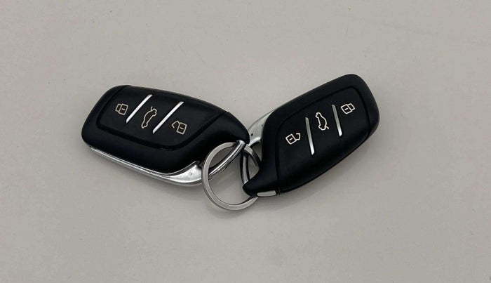2022 MG ASTOR SHARP 1.5 MT, Petrol, Manual, 36,699 km, Key Close Up