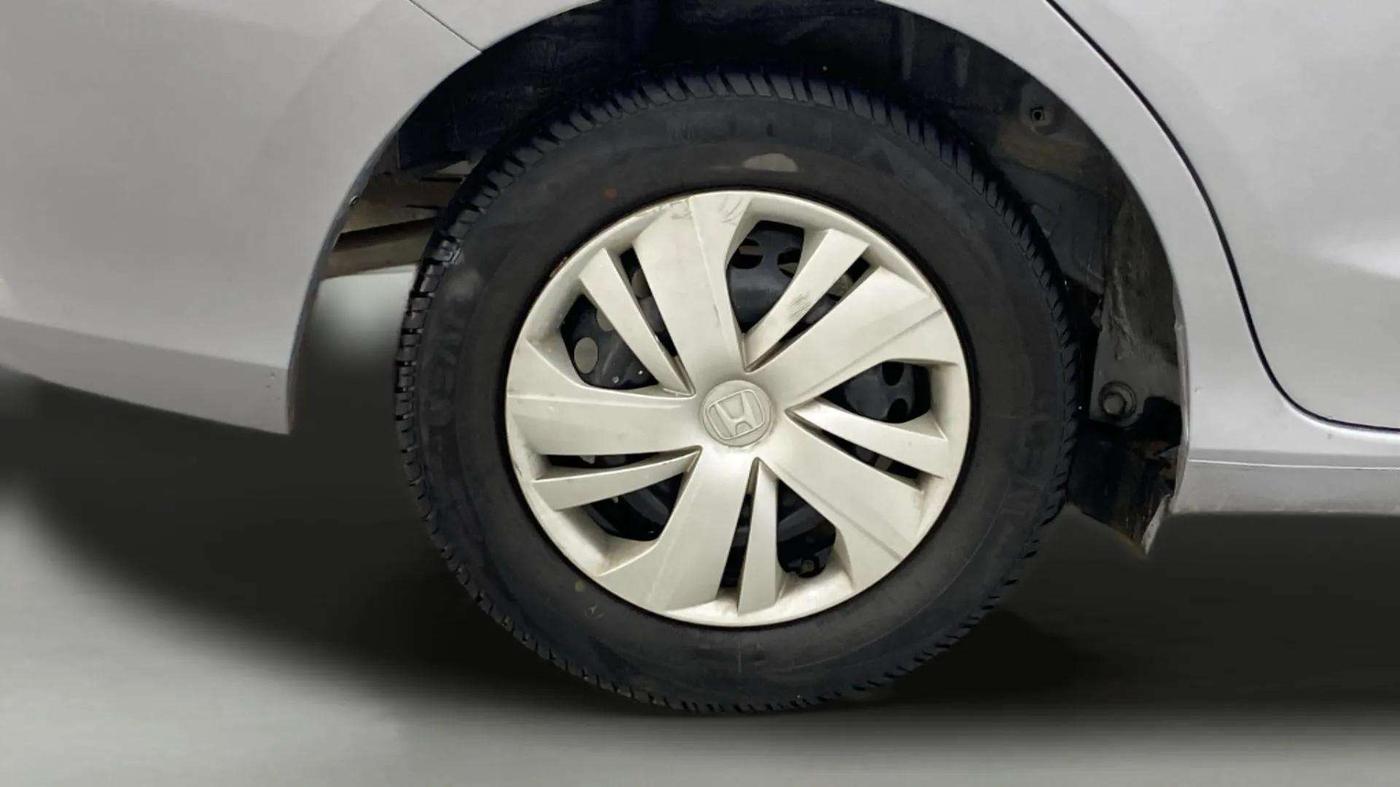 2020 Honda Amaze 1.2L I-VTEC S, CNG, Manual, 98,754 km, Right Rear Wheel