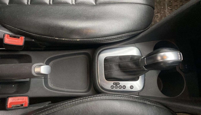 2016 Volkswagen Polo GT TSI AT, Petrol, Automatic, 1,09,533 km, Gear Lever