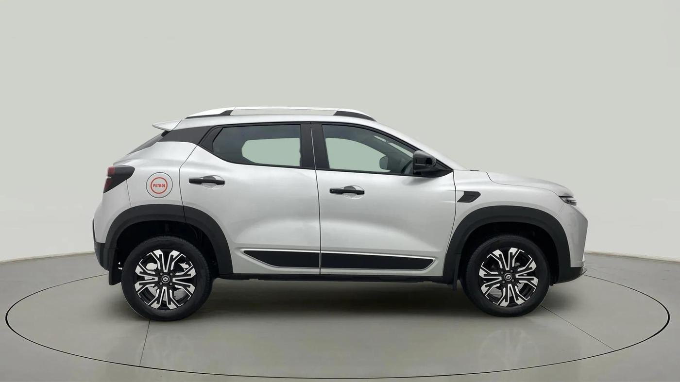2024 Renault Kiger RXT (O) MT, Petrol, Manual, 7,303 km, Right Side View