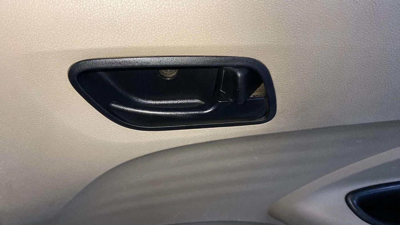 2021 Hyundai NEW SANTRO SPORTZ EXECUTIVE MT CNG, CNG, Manual, 65,487 km, Driver Side Door Panels Control