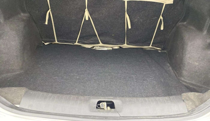 2015 Maruti Swift Dzire VDI, Diesel, Manual, 59,011 km, Boot Inside