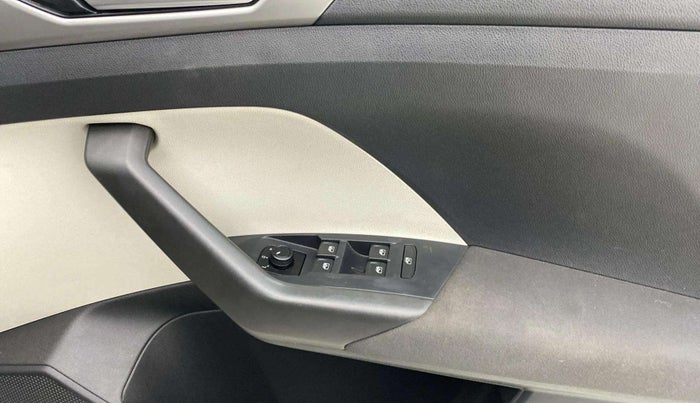 2022 Volkswagen TAIGUN HIGHLINE 1.0 TSI MT, Petrol, Manual, 7,639 km, Driver Side Door Panels Control