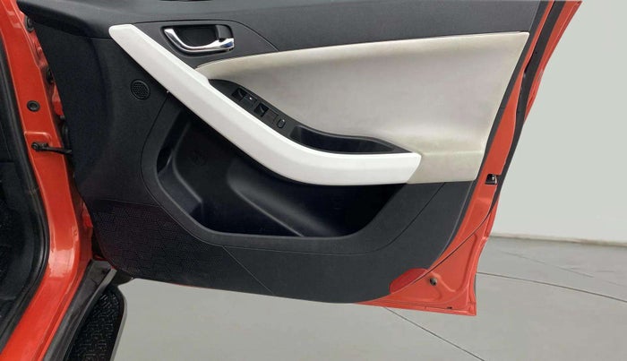 2024 Tata NEXON CREATIVE+ SUNROOF AMT 1.2 PETROL, Petrol, Automatic, 9,727 km, Driver Side Door Panels Control