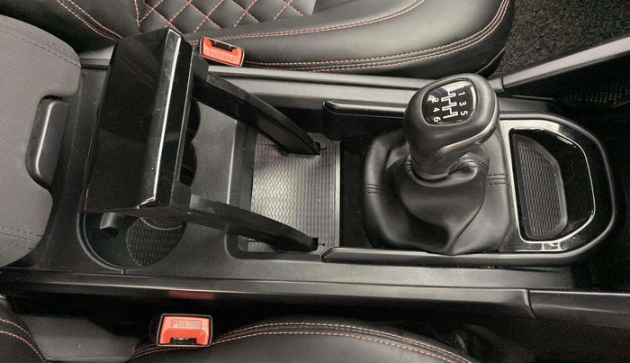 2021 Tata Harrier XE 2.0L KRYOTEC, Diesel, Manual, 30,488 km, Gear Lever