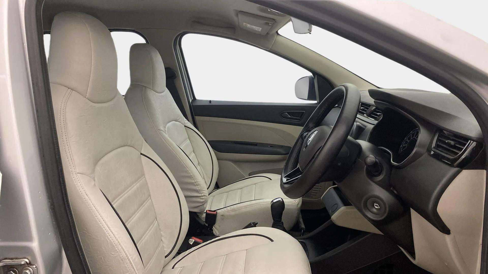 Front-Cabin-View