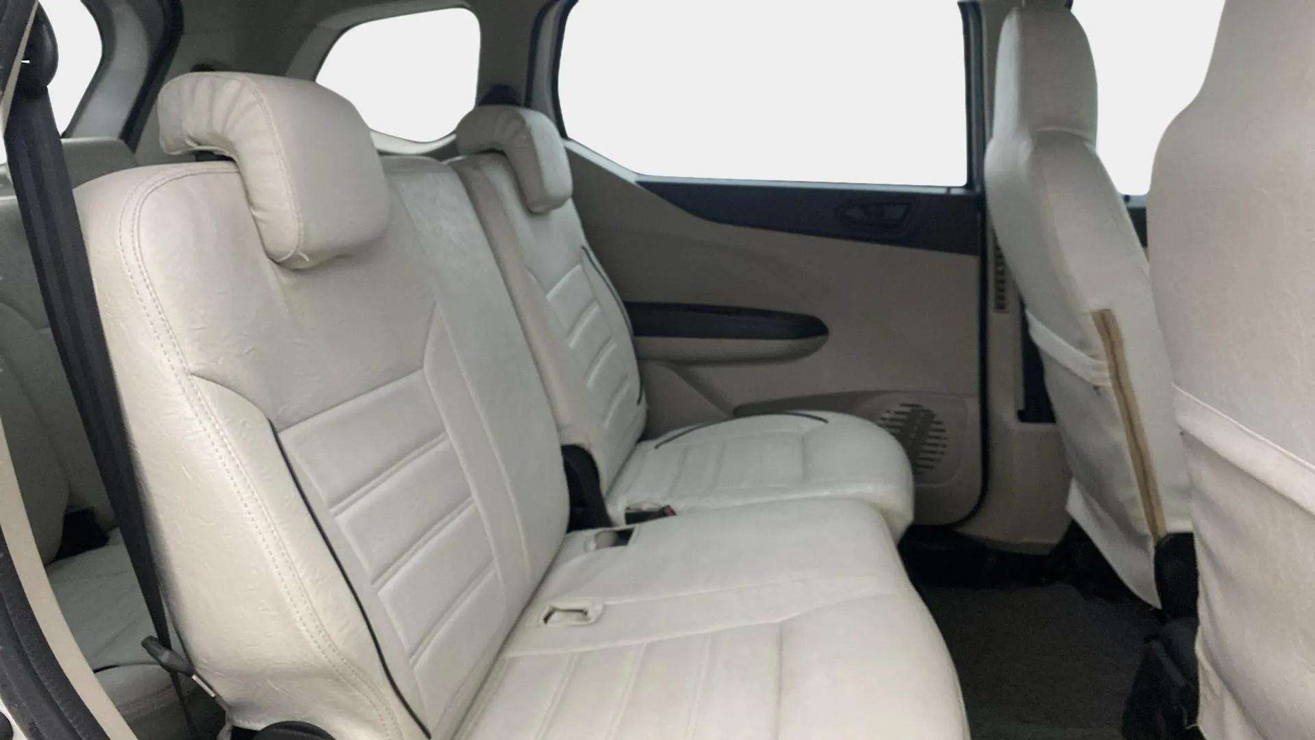 Rear-Cabin-View