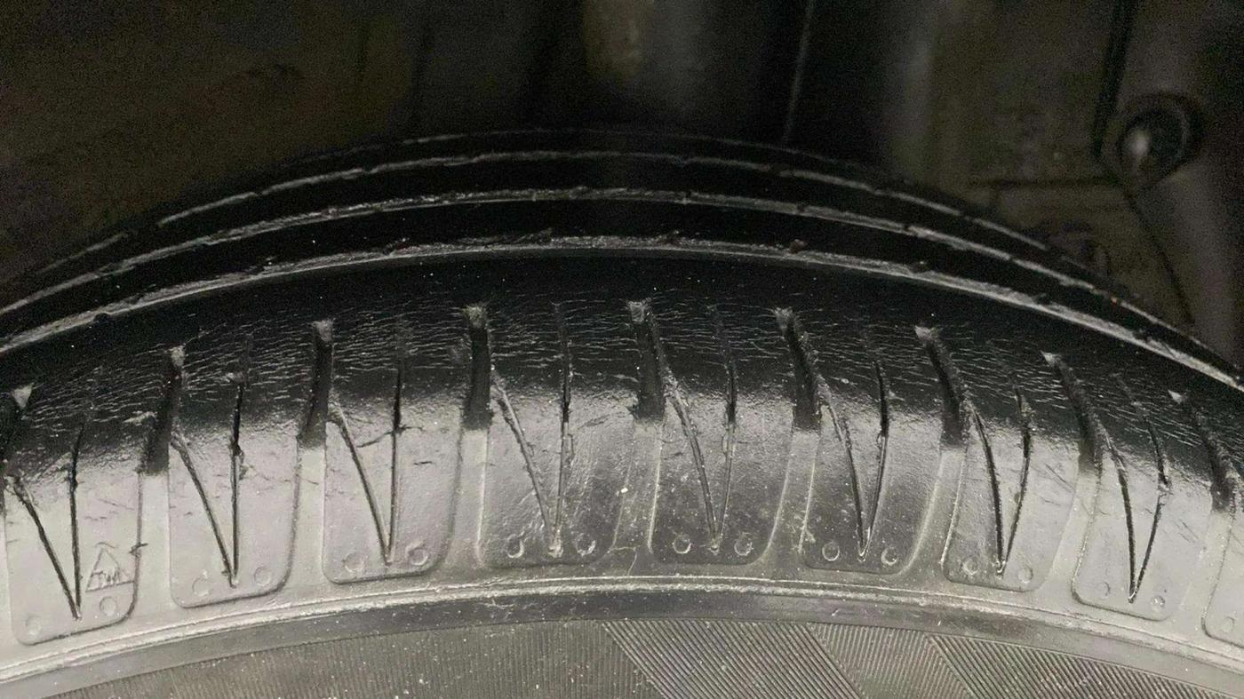 2022 KIA SONET GTX PLUS 1.0 IMT, Petrol, Manual, 46,790 km, Left Rear Tyre Tread