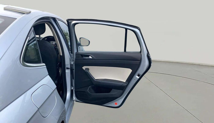 2022 Skoda SLAVIA STYLE 1.0L TSI MT, Petrol, Manual, 31,600 km, RHS Rear Door