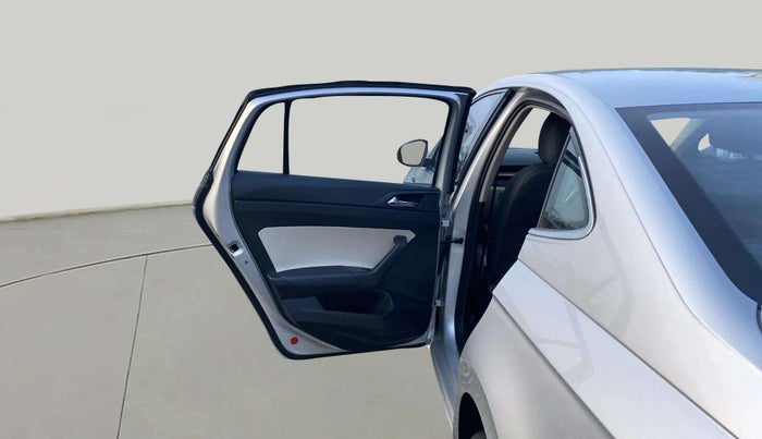 2022 Skoda SLAVIA STYLE 1.0L TSI MT, Petrol, Manual, 31,600 km, LHS Rear Door