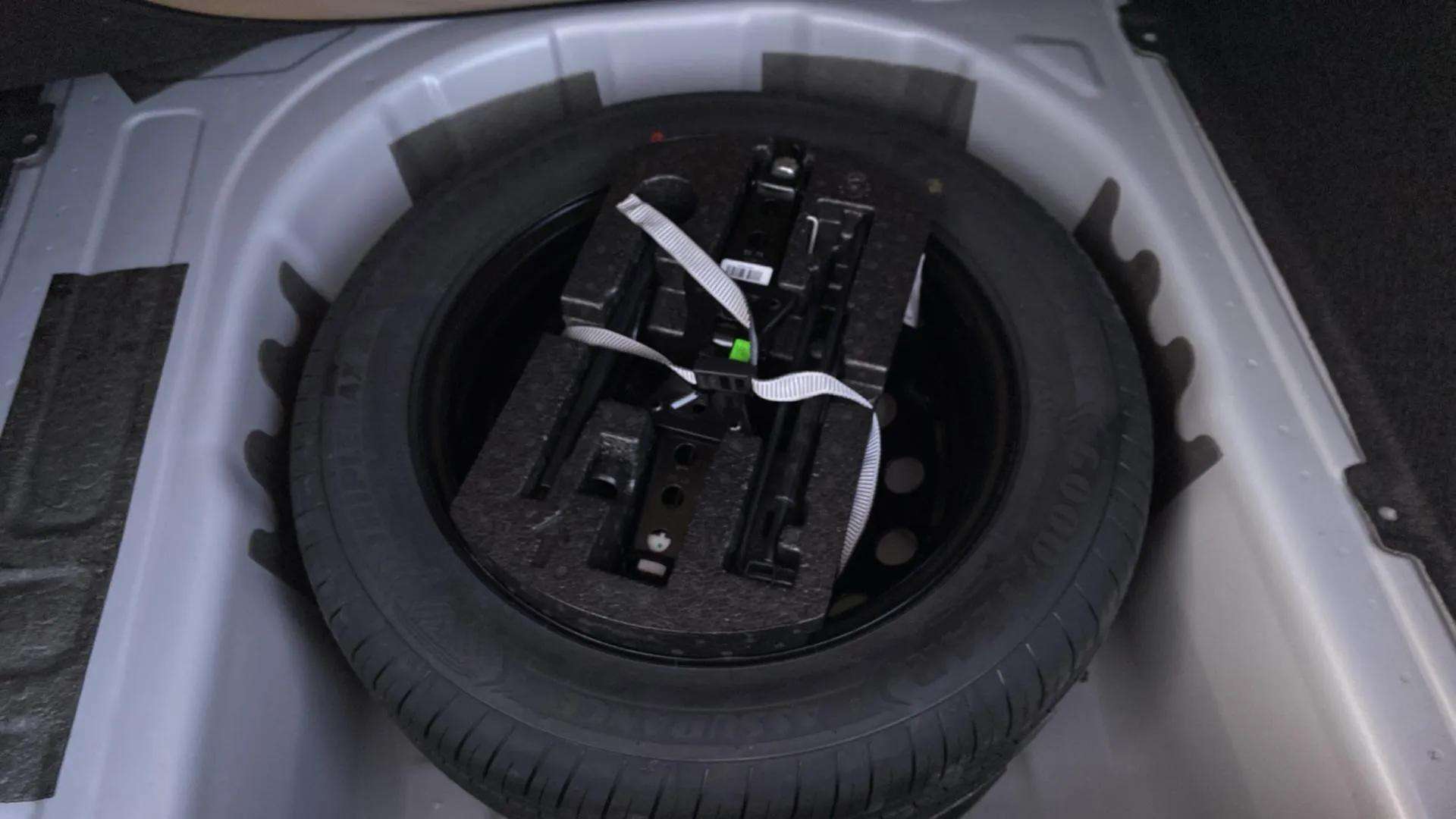 Spare-Tyre-22