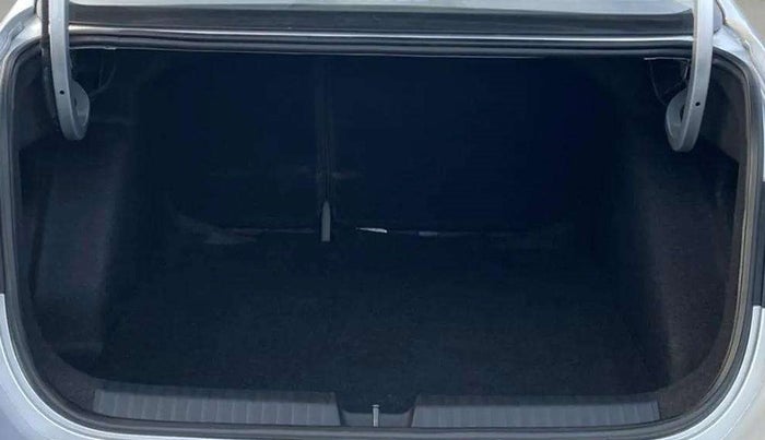 2022 Skoda SLAVIA STYLE 1.0L TSI MT, Petrol, Manual, 31,600 km, Boot Open Zoomed View