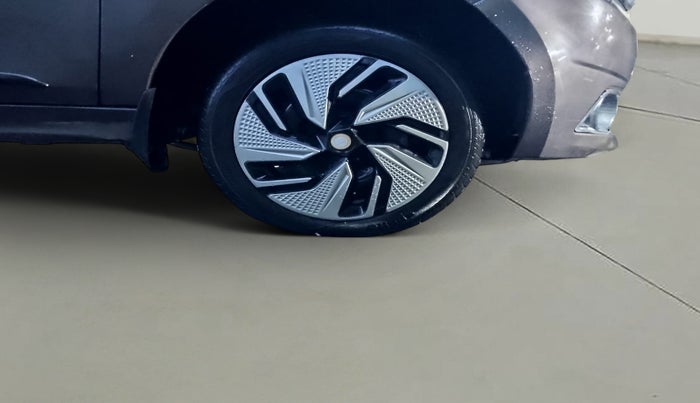 2019 Tata Tiago XT PETROL, Petrol, Manual, 42,653 km, Right Front Wheel