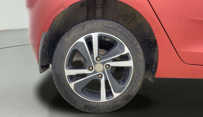 2020 Tata ALTROZ XZ PETROL, Petrol, Manual, 36,558 km, Right Rear Wheel