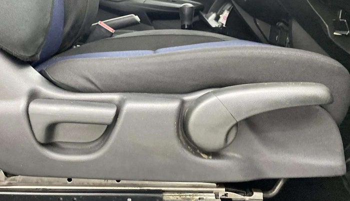 2018 Honda WR-V 1.2L I-VTEC S MT, Petrol, Manual, 35,296 km, Driver Side Adjustment Panel