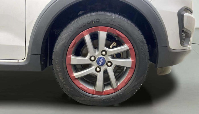 2019 Ford FREESTYLE TITANIUM 1.2 PETROL, Petrol, Manual, 1,13,353 km, Right Front Wheel