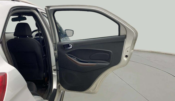 2019 Ford FREESTYLE TITANIUM 1.2 PETROL, Petrol, Manual, 1,13,353 km, RHS Rear Door