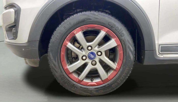 2019 Ford FREESTYLE TITANIUM 1.2 PETROL, Petrol, Manual, 1,13,353 km, Left Front Wheel