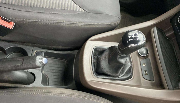 2019 Ford FREESTYLE TITANIUM 1.2 PETROL, Petrol, Manual, 1,13,353 km, Gear Lever