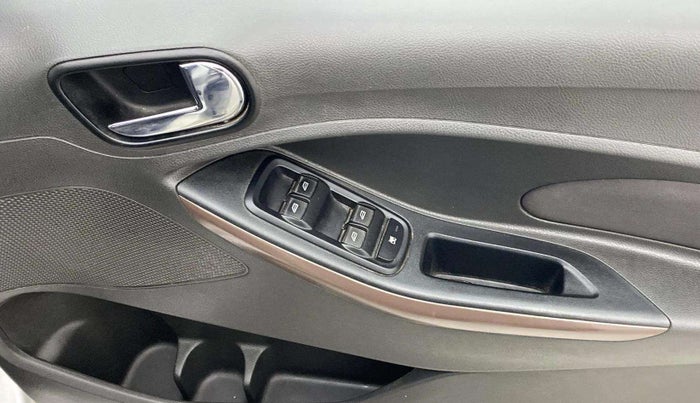 2019 Ford FREESTYLE TITANIUM 1.2 PETROL, Petrol, Manual, 1,13,353 km, Driver Side Door Panels Control