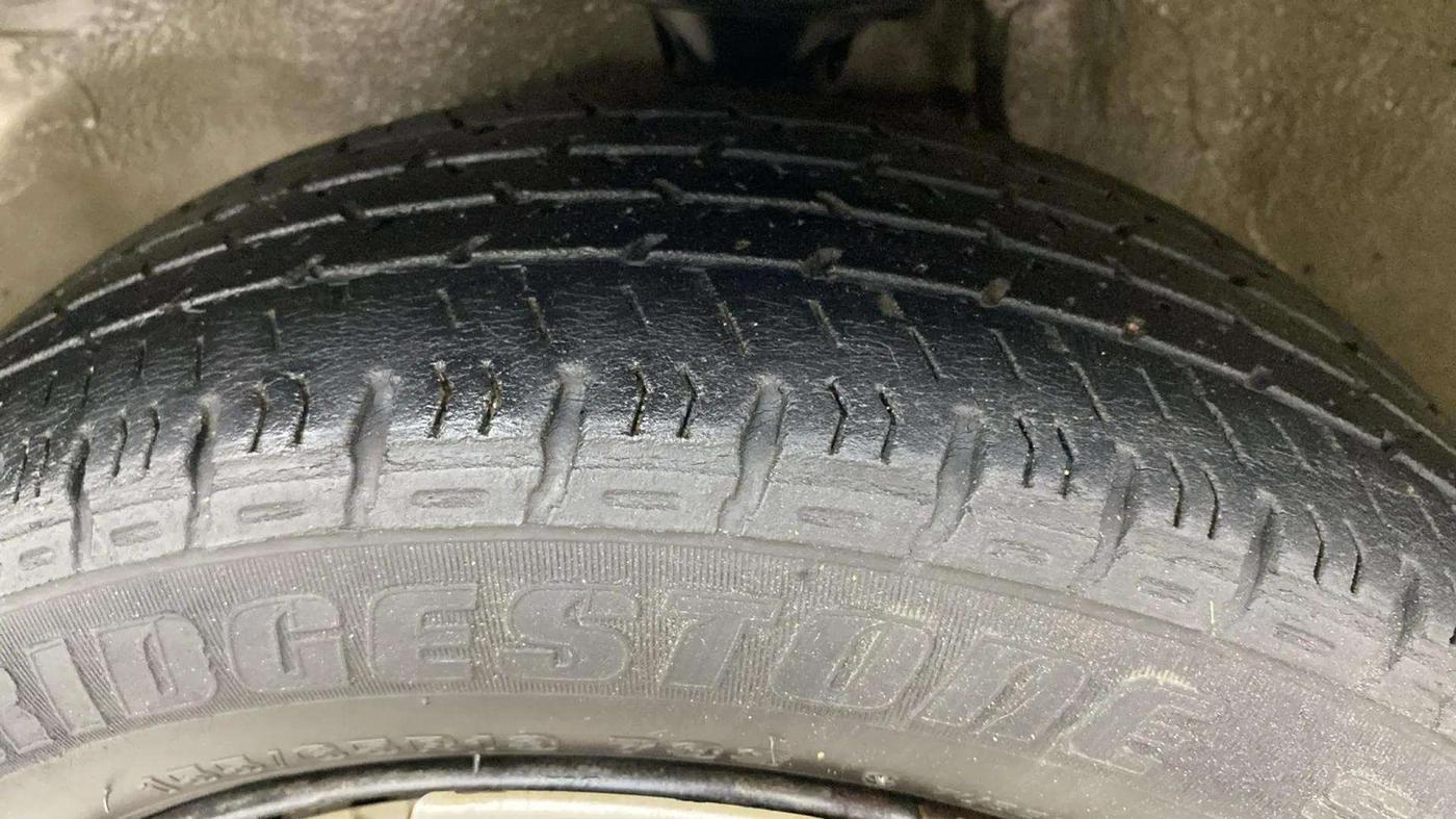 2017 Maruti Alto K10 VXI (O) AMT, Petrol, Automatic, 91,422 km, Left Front Tyre Tread