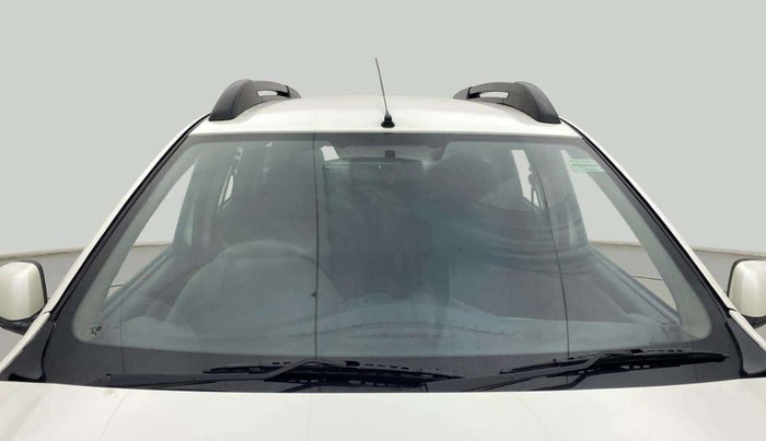 2012 Renault Duster 85 PS RXL DIESEL, Diesel, Manual, 1,31,453 km, Front Windshield