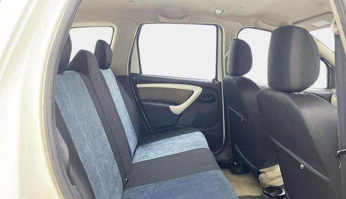 2012 Renault Duster 85 PS RXL DIESEL, Diesel, Manual, 1,31,453 km, Right Side Rear Door Cabin