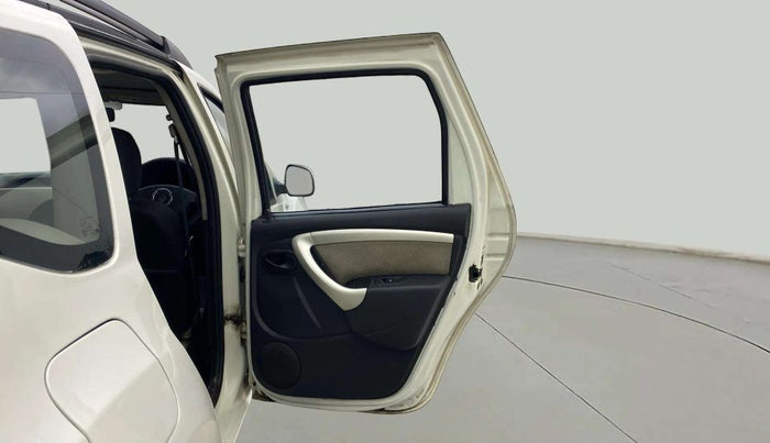 2012 Renault Duster 85 PS RXL DIESEL, Diesel, Manual, 1,31,453 km, RHS Rear Door