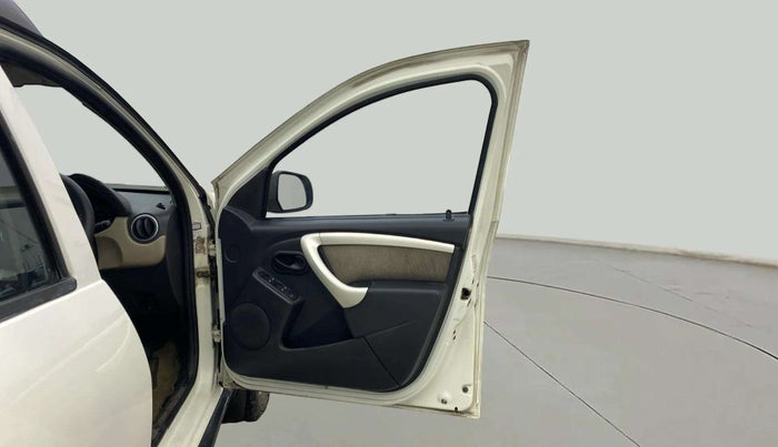 2012 Renault Duster 85 PS RXL DIESEL, Diesel, Manual, 1,31,453 km, RHS Front Door