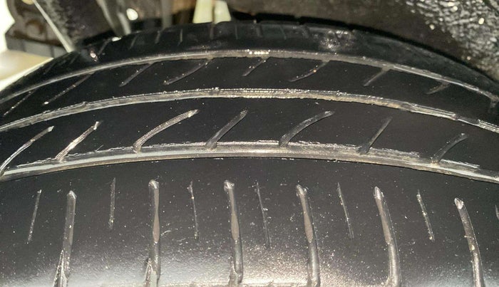 2014 Maruti Wagon R 1.0 VXI, Petrol, Manual, 42,621 km, Right Rear Tyre Tread