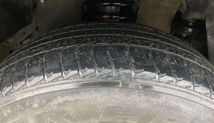 2021 Mahindra BOLERO NEO N 4, Diesel, Manual, 51,533 km, Right Front Tyre Tread
