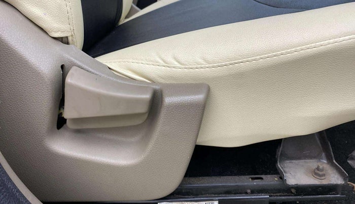 2021 Mahindra BOLERO NEO N 4, Diesel, Manual, 51,533 km, Driver Side Adjustment Panel