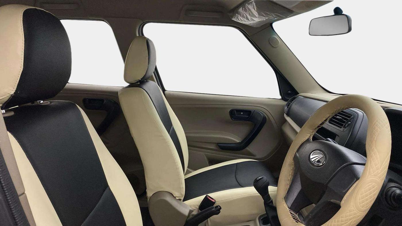 2021 Mahindra BOLERO NEO N 4, Diesel, Manual, 51,533 km, Right Side Front Door Cabin