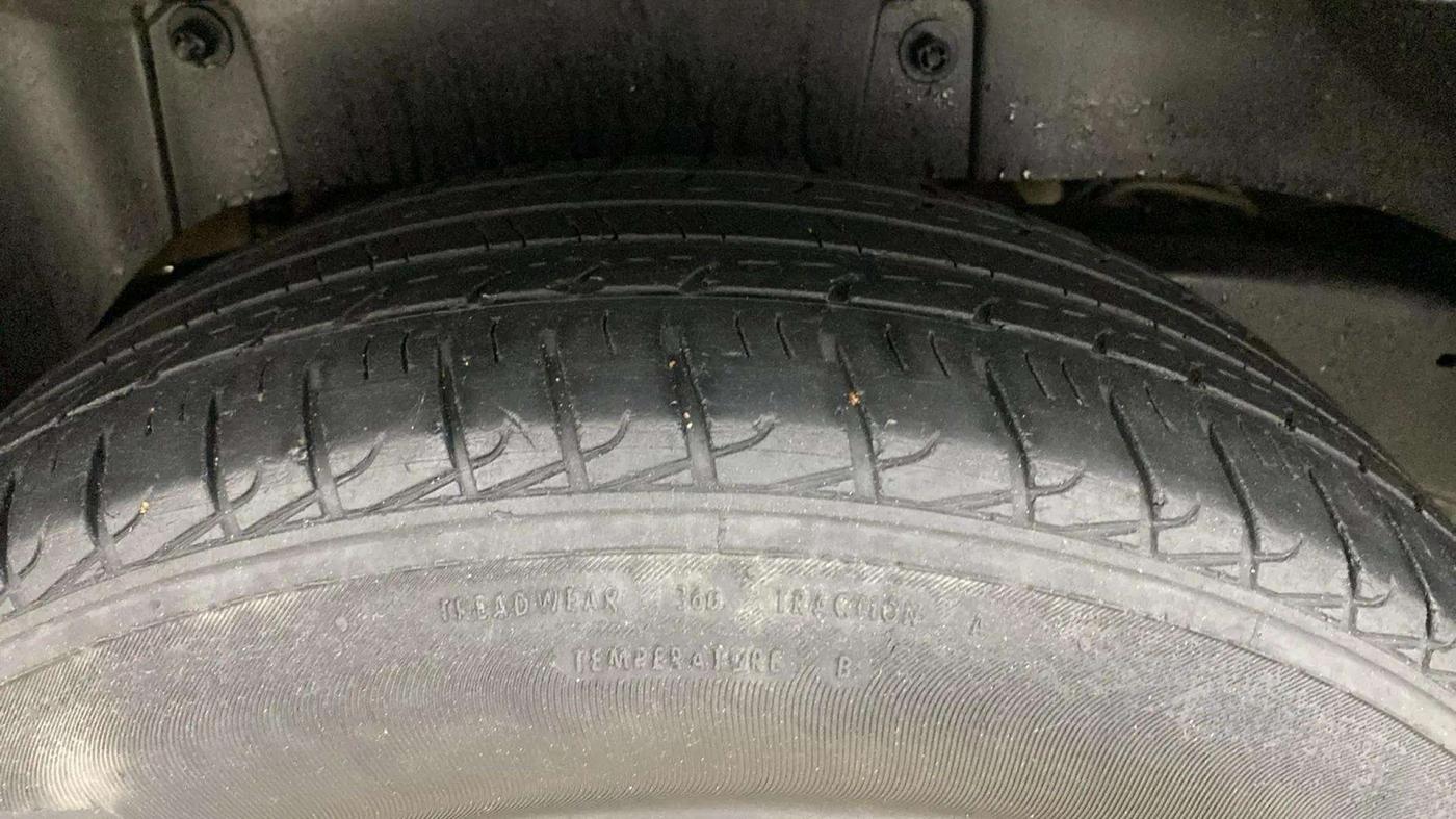 2021 Mahindra BOLERO NEO N 4, Diesel, Manual, 51,533 km, Right Rear Tyre Tread