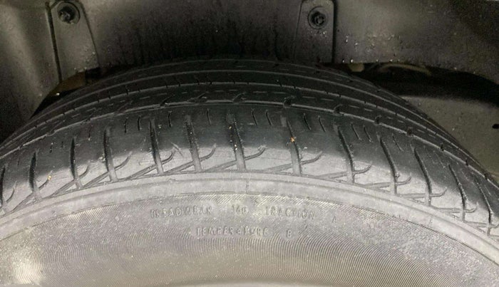 2021 Mahindra BOLERO NEO N 4, Diesel, Manual, 51,533 km, Right Rear Tyre Tread