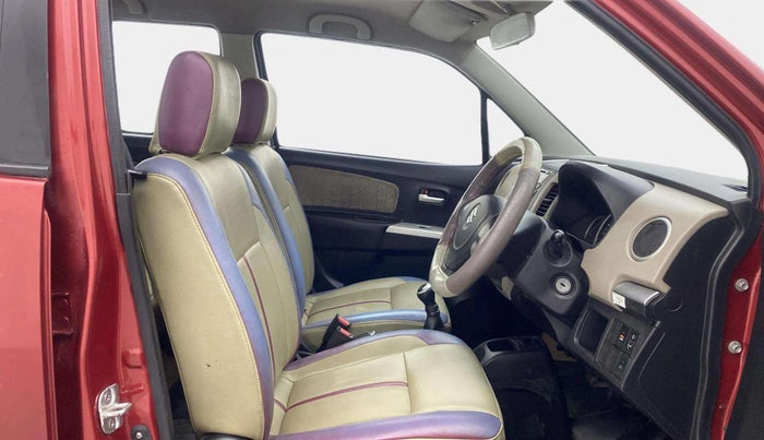 2014 Maruti Wagon R 1.0 VXI, Petrol, Manual, 77,196 km, Right Side Front Door Cabin