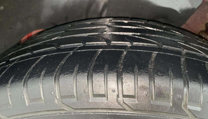 2018 Hyundai Creta SX AT 1.6 PETROL, Petrol, Automatic, 27,683 km, Left Rear Tyre Tread